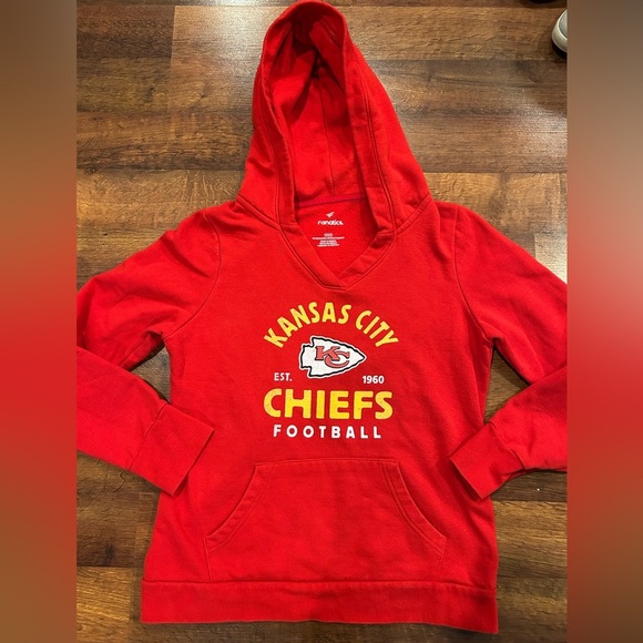 Kansas City Chiefs Football Women's Size Medium Pullover Hoodie Sweatshirt - Picture 1 of 5
